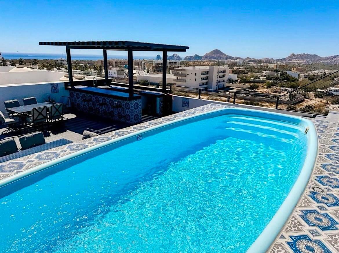 Los Cabos Sjd D/Town:General Located just 100 meters from the Historic District of San José del Cabo, this residence offers an exceptional combination of prime location, spacious layout, and convenience. Surrounded by some of the city's best restaurants, shopping plazas, nightlife, gyms, and premium services including Agricole Market, Chapa Veterinary Clinic, hospitals, and everyday essentials -- all within walking distance.The property features a classic contemporary design with fine marble finishes in the flooring and kitchen, along with generous living spaces and an open, comfortable layout filled with natural light throughout.The development includes attractive amenities such as a swimming pool and shared gym, ideal for both full-time living and rental investment. A standout feature is the two assigned parking spaces, highly valuable in the San José del Cabo downtown area. The location also provides easy access to Los Cabos International Airport (SJD), the Tourist Corridor, and Cabo del Este.An excellent opportunity for a primary residence, vacation home, or high-demand rental investment in one of the most walkable areas of San José del Cabo.Ubicado a solo 100 metros del Centro Histórico de San José del Cabo, este departamento ofrece una combinación ideal de ubicación, amplitud y funcionalidad. Rodeado de los mejores restaurantes de la zona, plazas comerciales, vida nocturna, gimnasios, supermercados reconocidos como Agricole, veterinaria Chapa, hospitales y servicios esenciales, todo a corta distancia caminando.La propiedad destaca por su diseño clásico contemporáneo con acabados en mármol en pisos y cocina, además de espacios amplios y bien distribuidos que brindan comodidad y excelente iluminación natural en todas las áreas.El desarrollo ofrece amenidades como alberca y gimnasio en área común, ideales tanto para uso personal como para inversión.Adicionalmente, cuenta con dos cajones de estacionamiento, una característica altamente valorada en esta zona del Centro de San José del Cabo. Su ubicación estratégica permite acceso rápido al Aeropuerto Internacional de Los Cabos (SJD) y conexión directa hacia el corredor turístico y Cabo del Este.Una excelente oportunidad para vivir cerca de todo o como propiedad con alto potencial de renta. for sale
