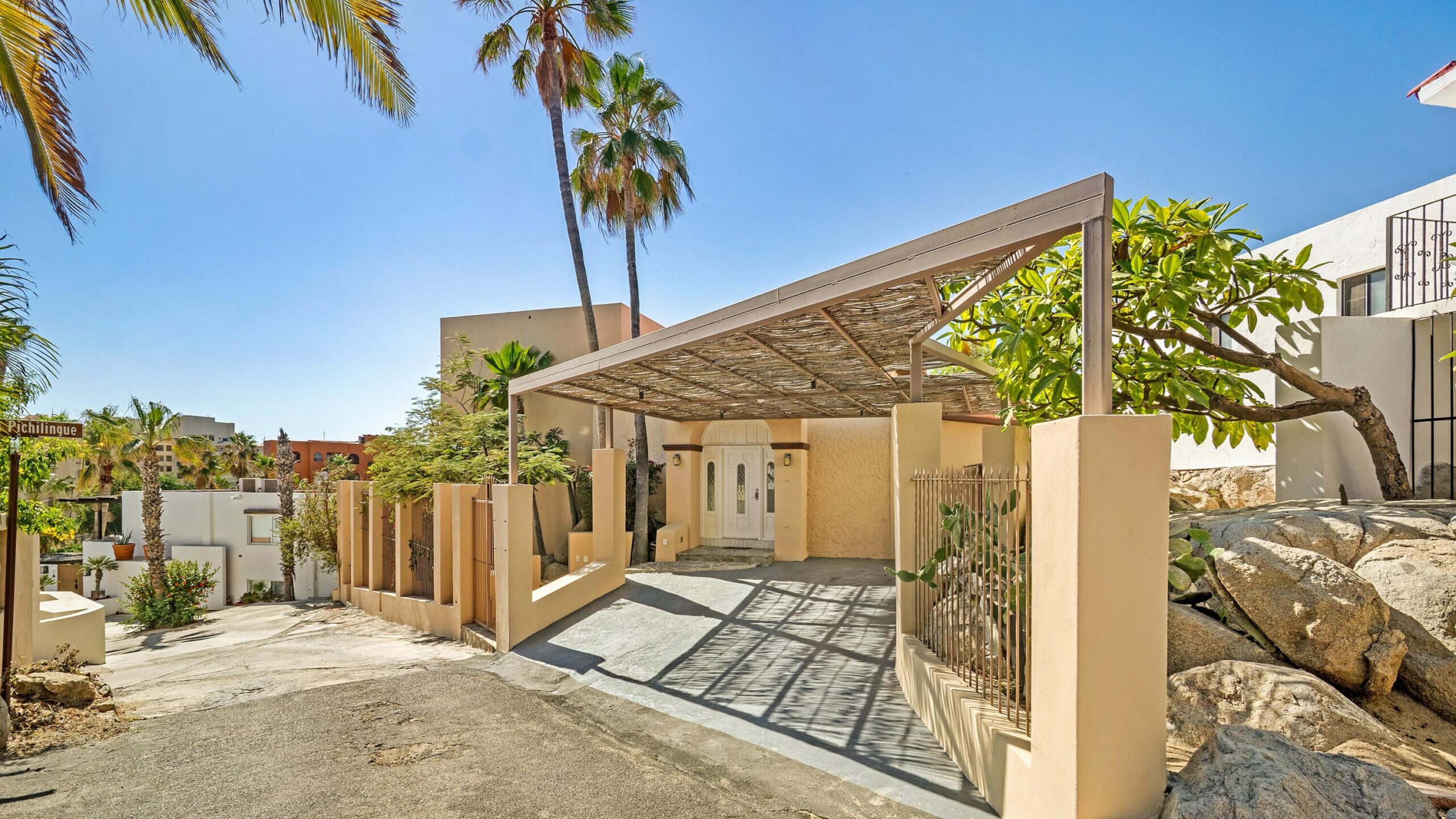 11 Camino de La Playa, Cabo Corridor, BS