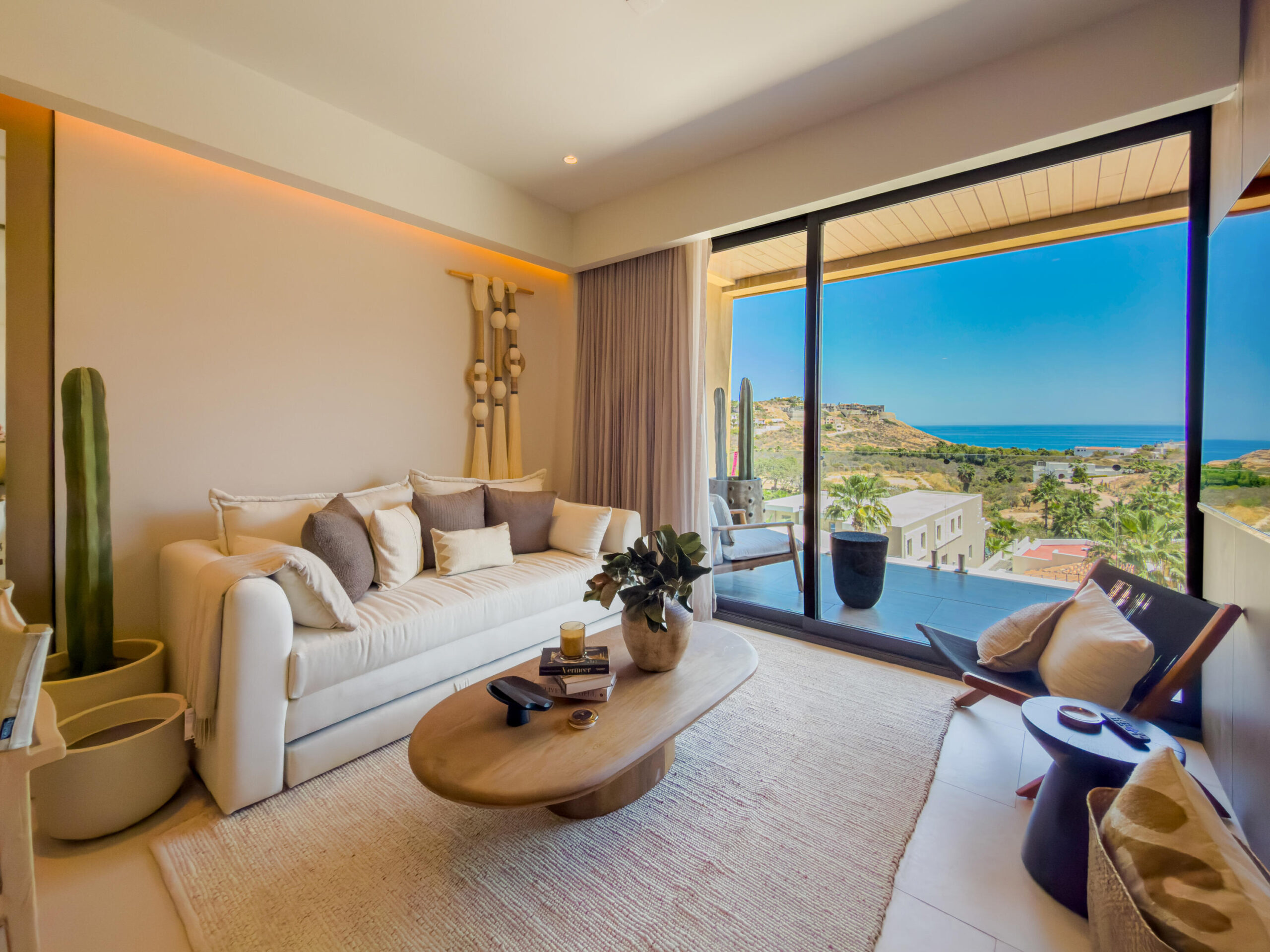 Los Cabos Santarena Ideally located on the ocean side of Cerro Colorado—one of San José del Cabo's most sought-after areas—Santarena is just two minutes from Palmilla Beach, a top-rated private school, Hospital H+, Fresko supermarket, and a variety of dining options. This luxury ocean- for sale