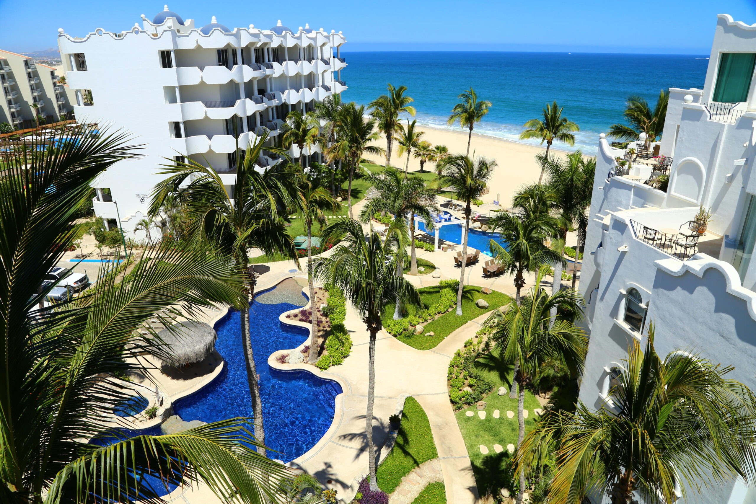 Los Cabos Mistiq Los Cabos Imagine a morning where the first light of the sunrise greets you at your front door, and your day concludes with the Pacific sunset painting the horizon from your private terrace. Situated at a prime elevation within the Los Cabos corridor, Mistiq Unit 309 offers privacy and panoramic for sale