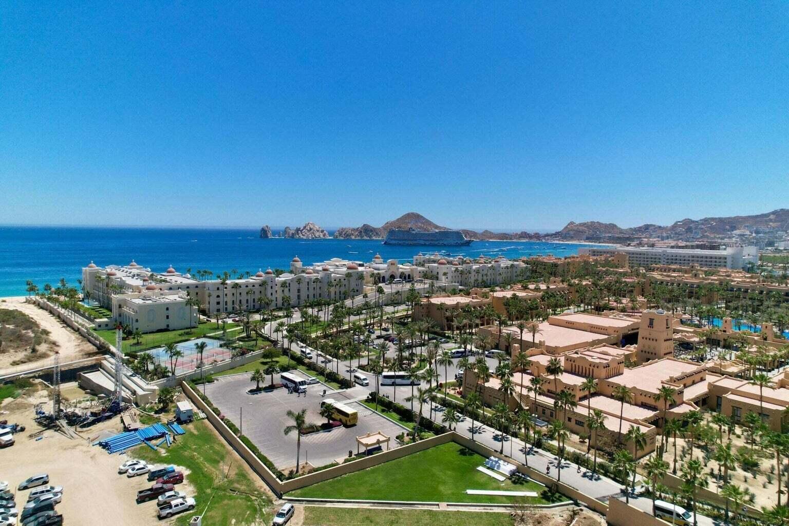 Los Cabos Amaterra Corner unit- Amaterra 304 D - is ideally located just 350 meters from Medano Beach, within the Amaterra Phase 2 building. This condo features 2 bedrooms and 2 full bathrooms, and is offered fully furnished and equipped, with one assigned parking space.It's a great option whether you're looking for a comfortable place to live or a property with rental potential. Residents enjoy access to a shared rooftop with a pool and beautiful for sale