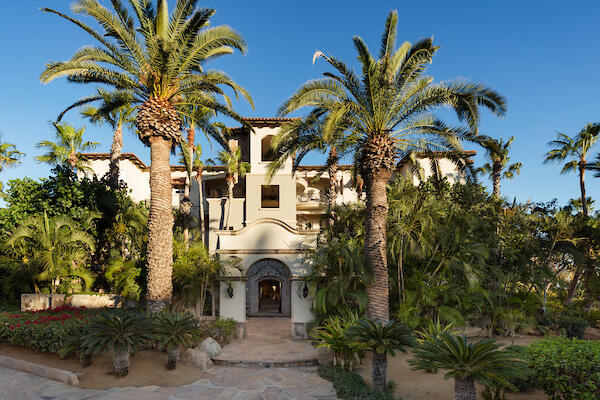 Los Cabos Auberge Residences This spectacular garden-level residence seamlessly blends indoor and outdoor living, featuring expansive pocket doors that open to a lush garden oasis complete with a private jacuzzi and fire pit.The three-bedroom floor plan is thoughtfully designed to live like a private home, offering generous living spaces, soaring 12-foot ceilings, and a fully equipped, turnkey experience.Inside, the residence showcases high-quality finishes and custom furnishings, carefully curated to enhance the Esperanza lifestyle and meet Auberge's exceptional standards of comfort and design.Ownership offers complete peace of mind, with every detail managed by Auberge's dedicated team of experts. This residence is truly 100% turnkey, including full access to the world-class amenities, services, and priv for sale