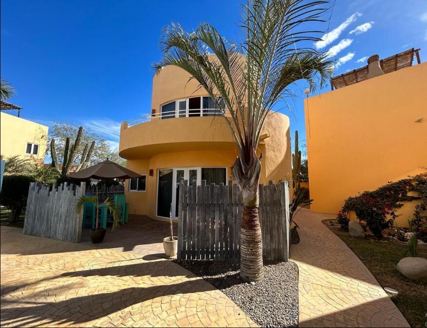 Los Cabos Cerritos Experience luxury and privacy in exclusive Cerritos Beach. Casa Xolo, a stunning studio condominium in Puesta del Sol, offers spectacular panoramic for sale
