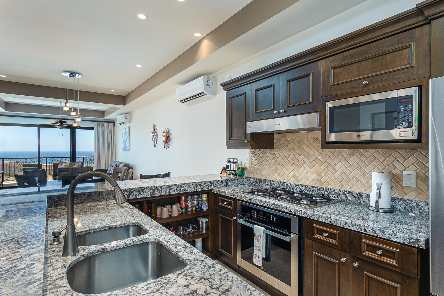 Los Cabos Copala Positioned on the 5th floor of Copala's desirable Building 4, this 3-bedroom, 3.5-bathroom residence offers sweeping, unobstructed for sale