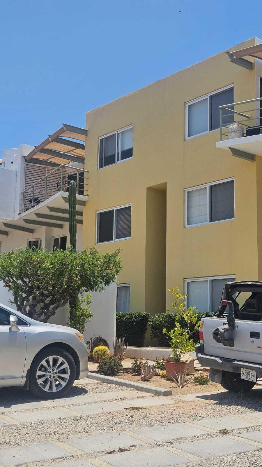 Los Cabos Camino Del Mar Beautiful Townhome - This Townhome in Camino del Mar, El Tezal, offers unmatched value. Enjoy modern interiors, a rooftop terrace with iconic for sale