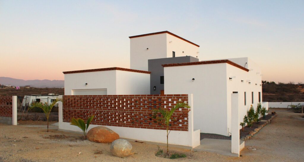 Los Cabos Coronado 5-bedroom, 3.5-bath home nestled within the private community of Coronado in Quivira Los Cabos. Boasting an exquisite design, this residence offers an unparalleled blend of sophistication and comfortStep inside to find two master bedrooms conveniently located by the poolside, providing breathtaking – LOT 5.11 LUNA MODEL, Pacific, BS