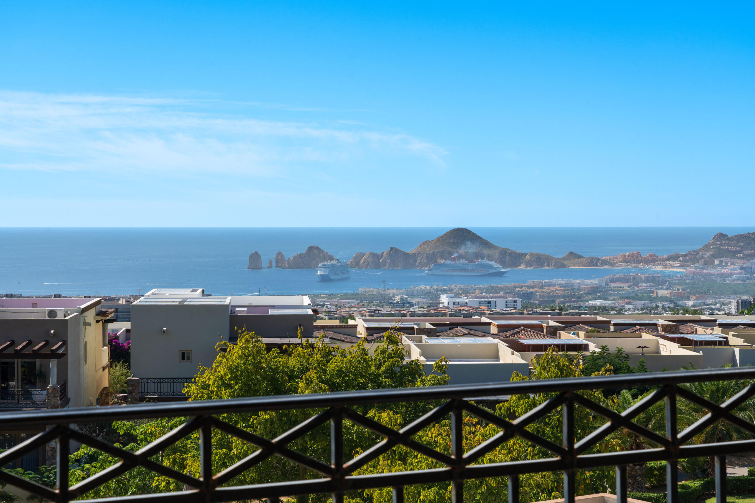 Los Cabos Luxotica Ii Luxottica II - Unit 304Luxottica II is a 3-story, 15-Unit Condo Complex Located just minutes from downtown Cabo San Lucas. The complex was completed in March 2021.Unit 304Original owner since 2021. Unit has been very gently used, only used about 2-3 weeks each for sale