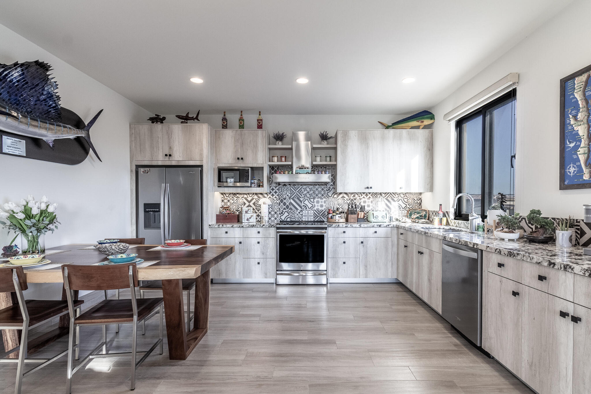 Los Cabos Vista Vela Iii Experience refined coastal living in this elegant condominium located in Vista Vela Phase III, Cabo San Lucas. Boasting breathtaking for sale