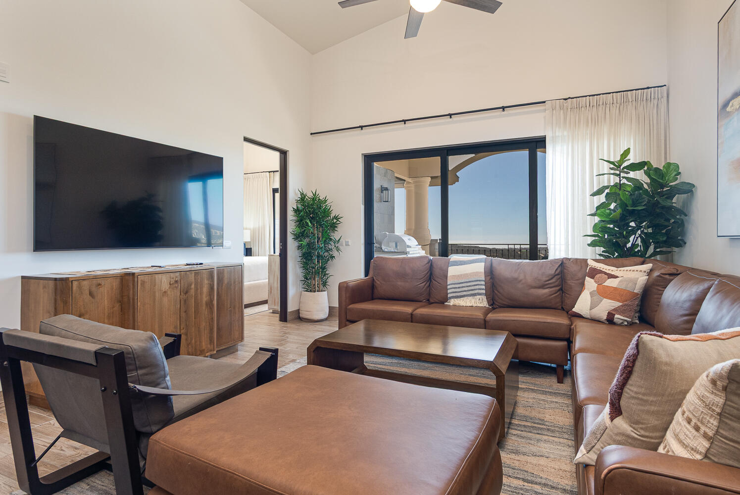 Los Cabos Mistiq Los Cabos 3-Bedroom Residence with Iconic Arch for sale