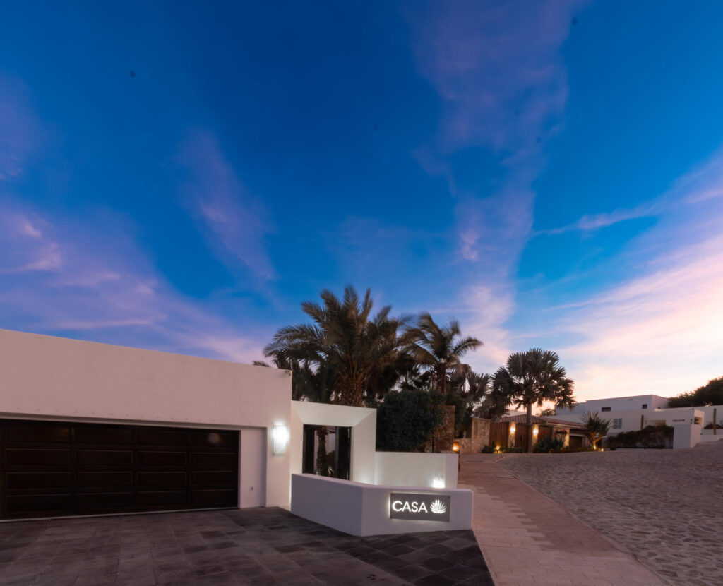 Los Cabos Pescadero Casa Vista al Mar sits on a hillside with wide open – Park Hyatt Cabo del Sol, Cabo Corridor, BS
