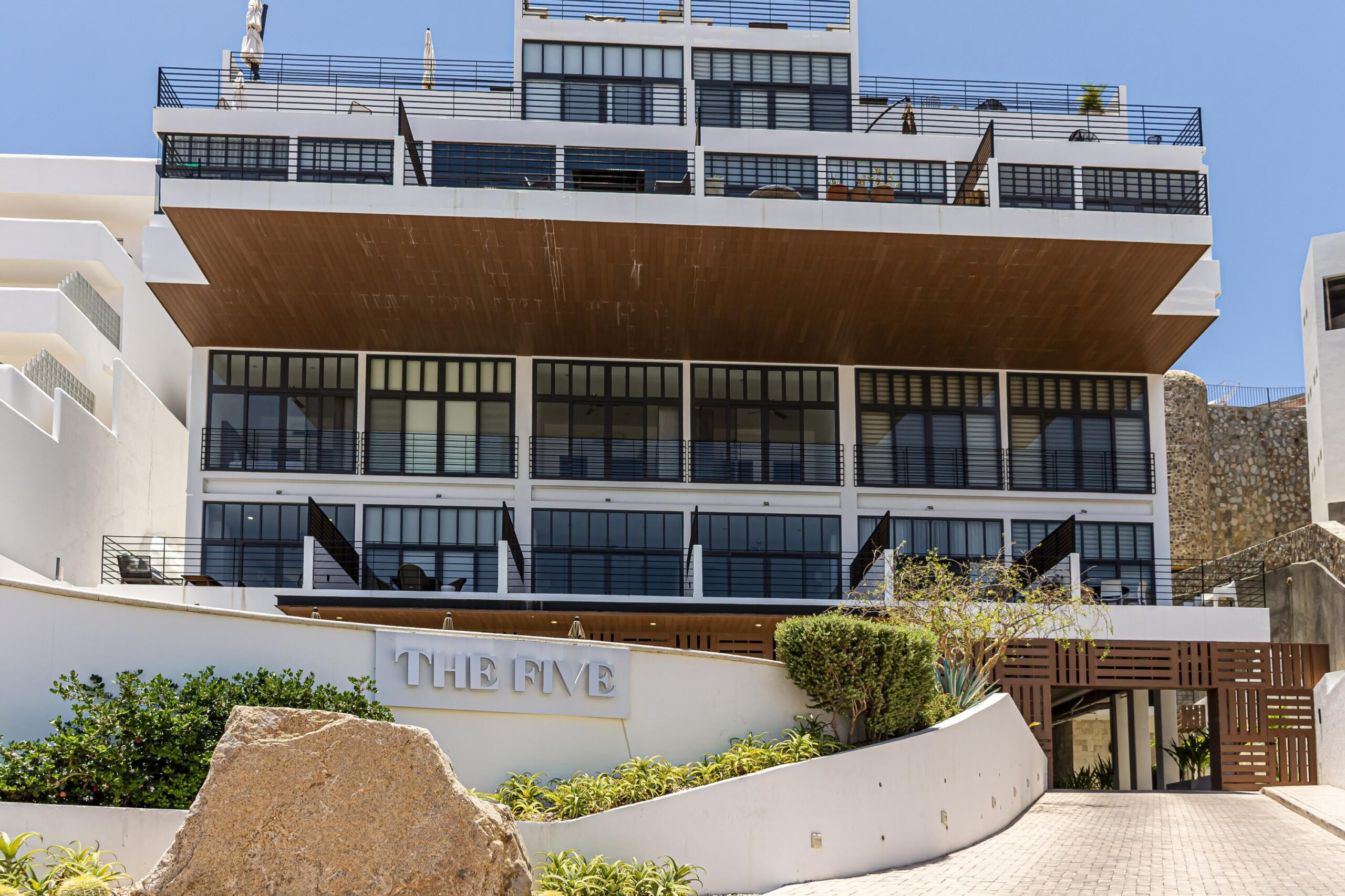 Los Cabos Alvar Brand-new 3-bedroom penthouse in Alvar at Quivira, offering panoramic ocean for sale