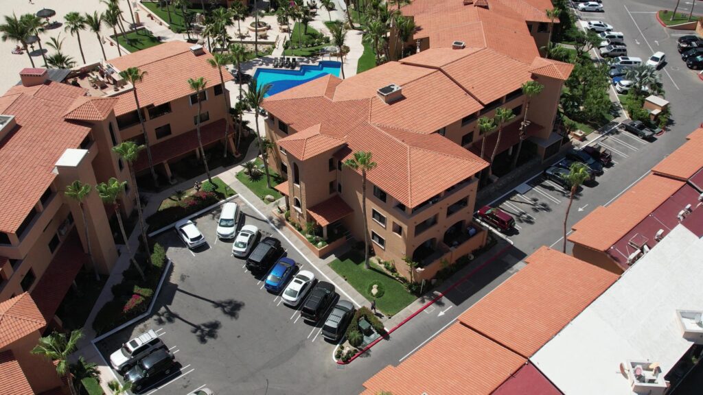 Los Cabos La Jolla Incredible opportunity to live in the desirable OCEANFRONT community of La Jolla! This turn-key ground level corner unit studio includes its own large private terrace. Would make a for a perfect investment or vacation property. Conveniently located near the on-site laundry room, and steps away from one of the two salt water community pools and beach access. Very quiet location and 24/7 security! A must-see! – Tourist Corridor, San Jose del Cabo, BS