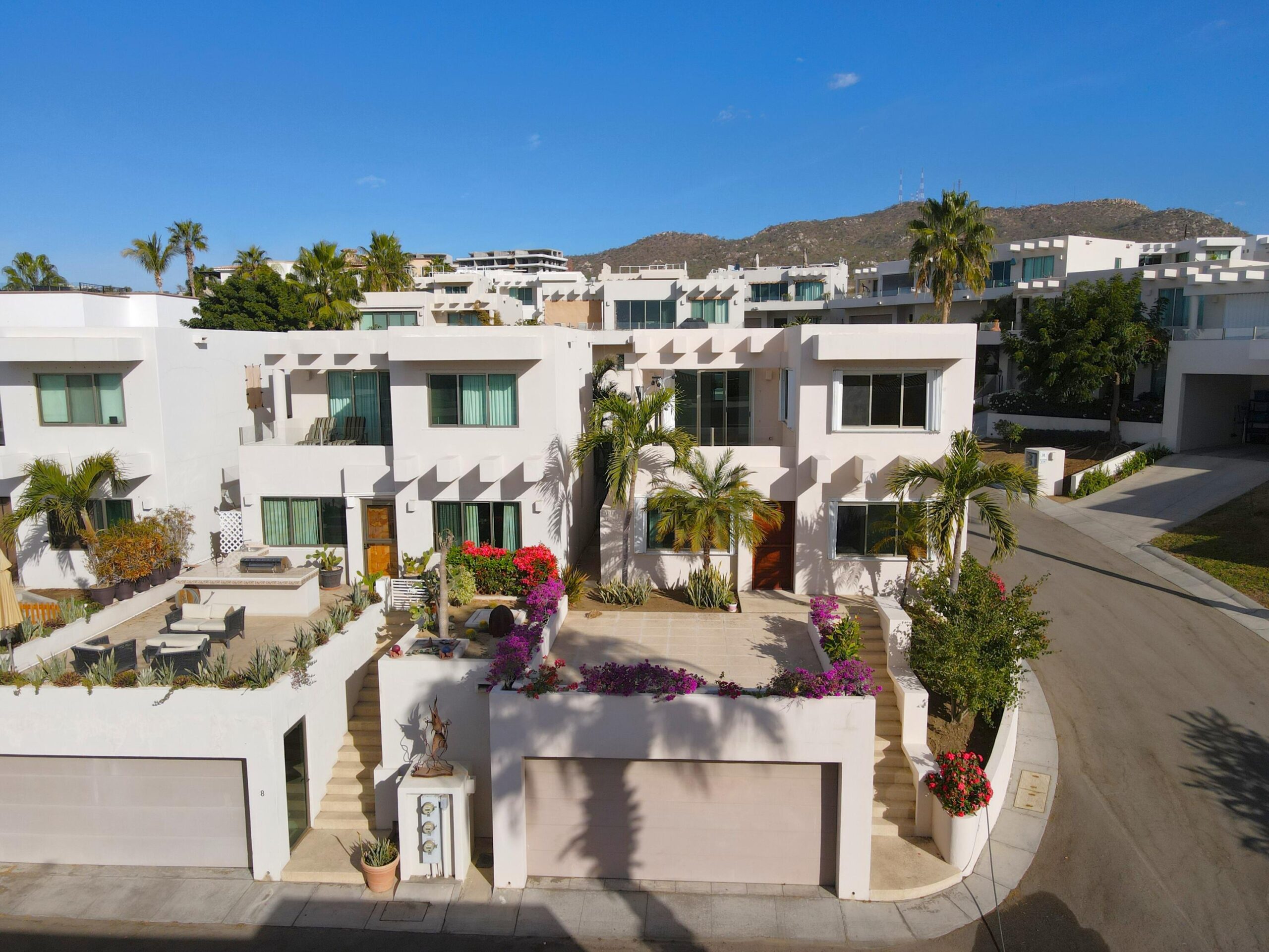Los Cabos Vistana Spacious, clean, and comfortable home located in Vistana Del Cabo community. This well designed property features 3 bedrooms and 2 bathrooms on the main floor, offering privacy and convenience for everyday living.The second level offers a bright open-concept layout that seamlessly connects the living room, family (day) room, dining area, kitchen, and a full bathroom perfect for entertaining or relaxing with family.Enjoy access to a rooftop terrace with stunning 360 degree for sale