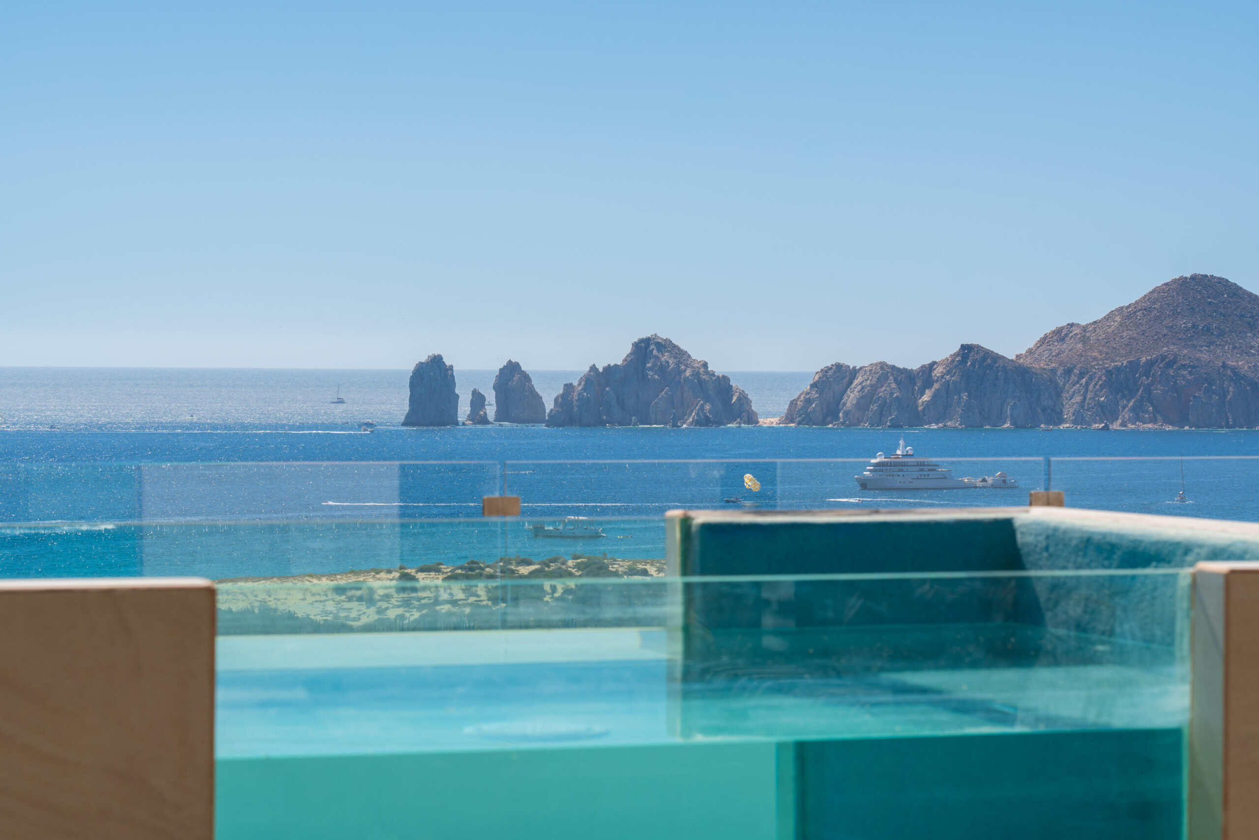 Los Cabos Camino Del Mar Beautiful Townhome - This Townhome in Camino del Mar, El Tezal, offers unmatched value. Enjoy modern interiors, a rooftop terrace with iconic for sale