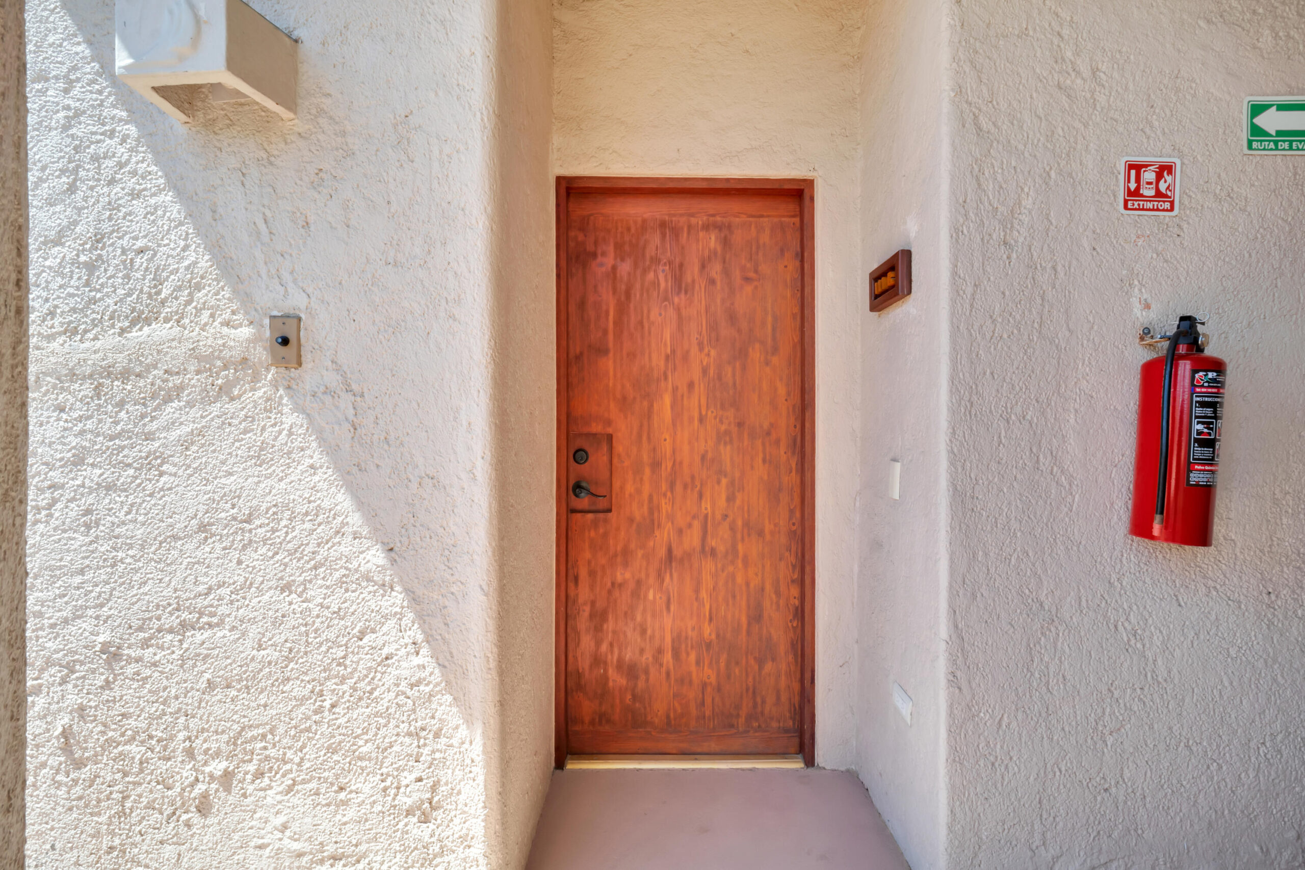 Los Cabos Cabo Costa Experience elevated coastal living in this stunning penthouse at Cabo Costa, offering sweeping – Mónaco, Cabo Corridor, BS