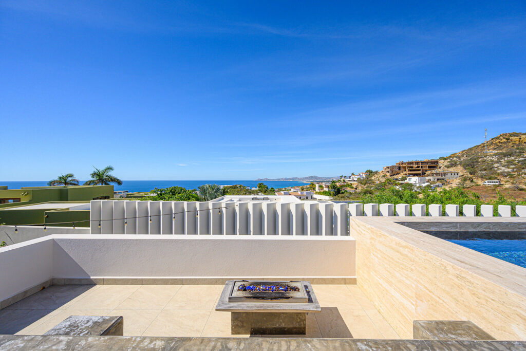 Los Cabos Laguna Hills Located within the gated community of Laguna Hills, this thoughtfully designed single-level residence offers effortless living with elevated indoor-outdoor flow and expansive mountain – P.º Finisterra, San Jose del Cabo, BS